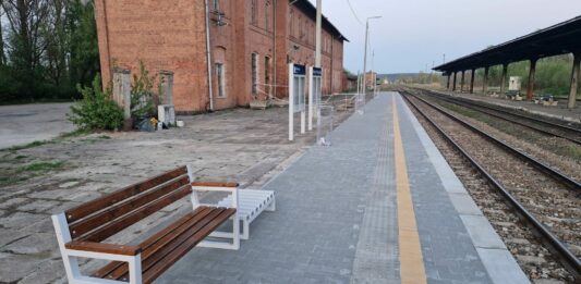 Dworzec kolejowy w Krośnie Odrzańskim.